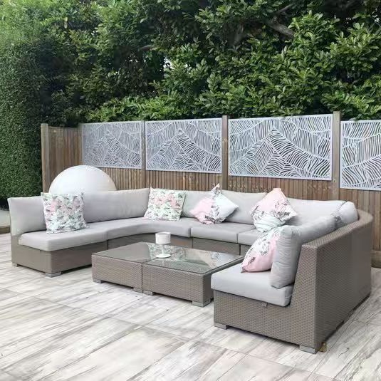 Outdoor Plastic Wood Screen Carving Hollow Fence Carved Screen Courtyard Wood Plastic Fence Indoor Guardrail Source Manufacturer