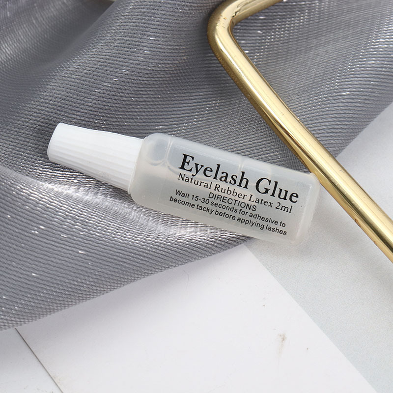 Casual Fashion Daily Disposable Single Portable 2ml Flat Bottle Eyelash Glue Factory Wholesale