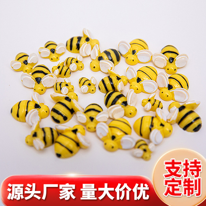 Оптовая продажа зарубежных трехмерных смоляных аксессуаров в виде мультяшной пчелы для ландшафтного дизайна мха и украшения чехлов для мобильных телефонов