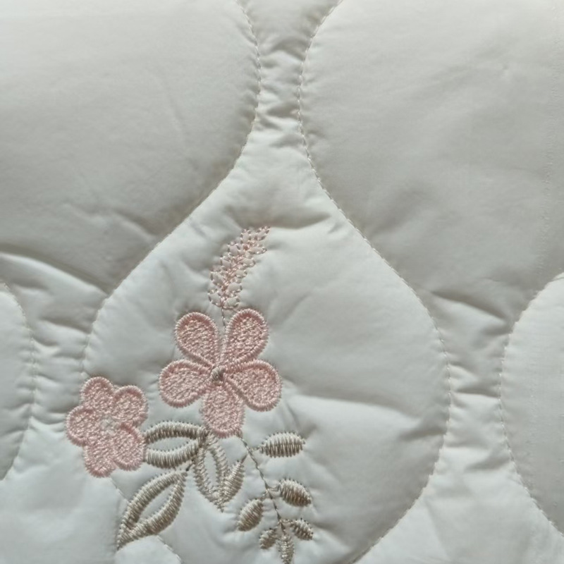 Embroidered Fabric Polyester Fabric Quilted Quilted Yarn-Dyed Rope Embroidered Heart Bag Cotton Coat Embroidered Fabric