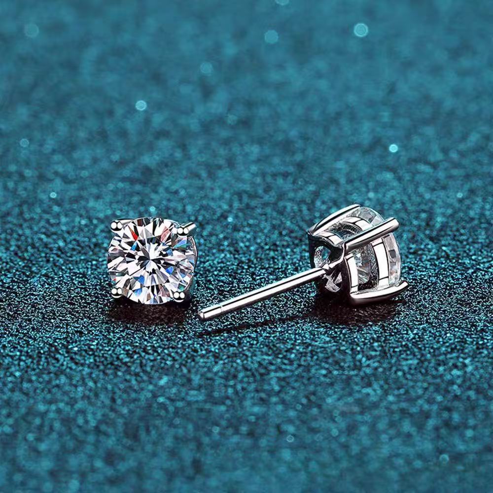 Platinum Pt950 Cultivated Diamond Stud Earrings for Women, Simple 50 Points Four-Prong Earrings for Men and Women, Birthday Gift for Girlfriend