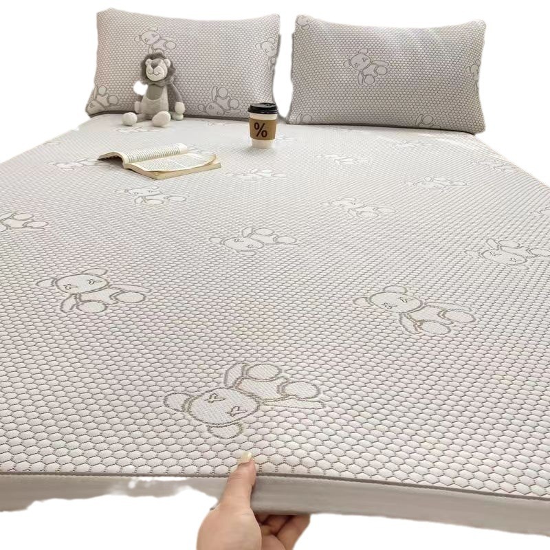 2024 Hot New Ice Doudou Jacquard Ice Bear Series High Color Value Cool Bean Soft Mat Set of Three Washable