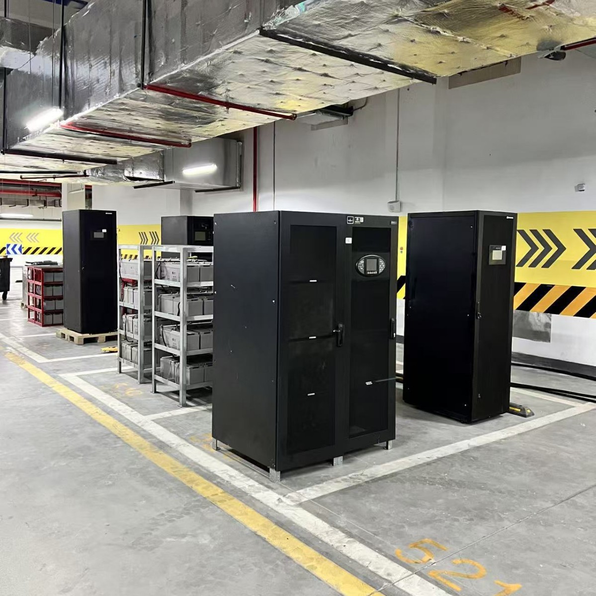 Ups Uninterruptible Power System Rental / Ups Power Supply Protection / Power Failure Zero Switching Equipment Rental