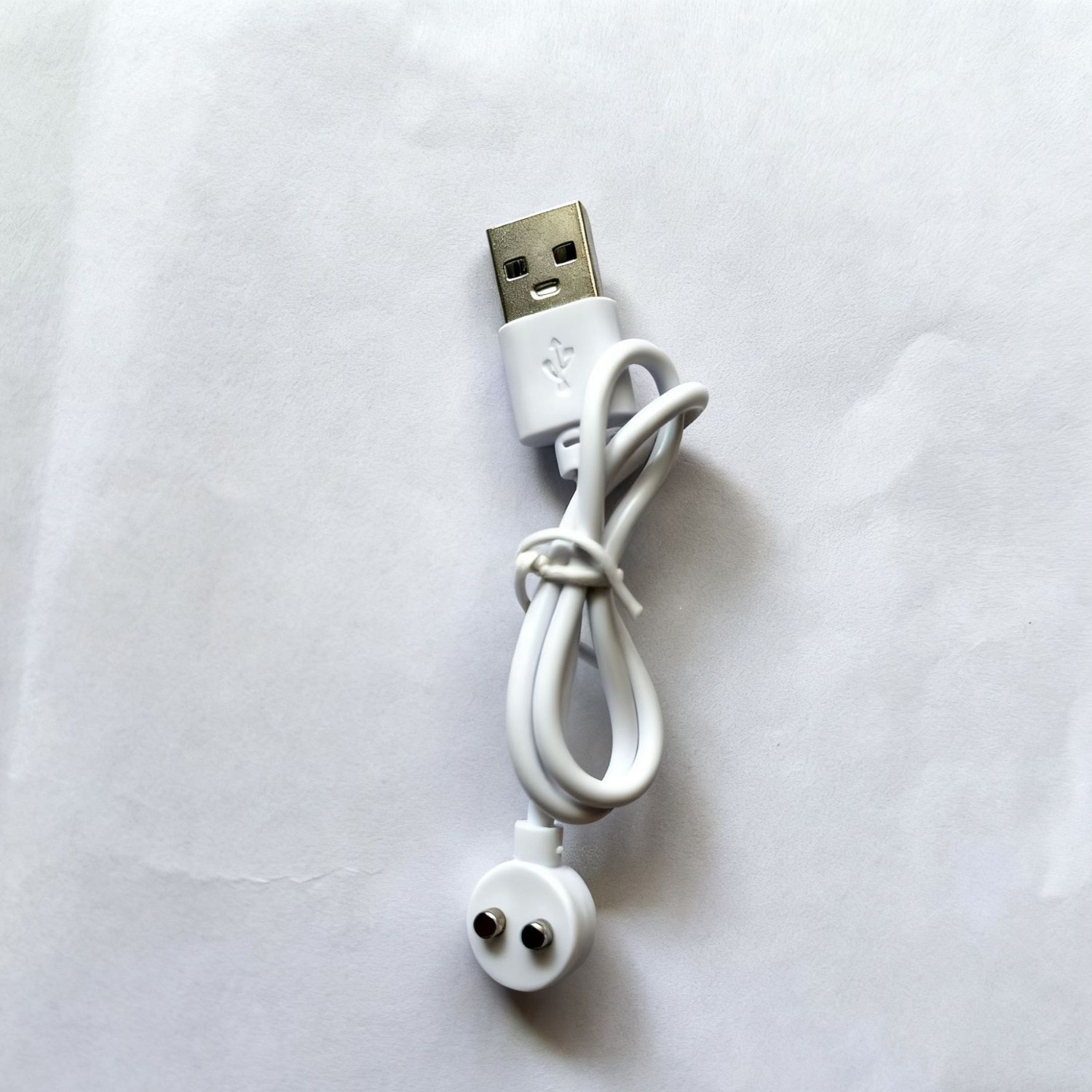 USB Magnetic Charging Cable with Straight Connector Spacing of 4-10 Millimeters, Electric Toothbrush, Facial Cleanser, Strong Magnetic Charging Cable