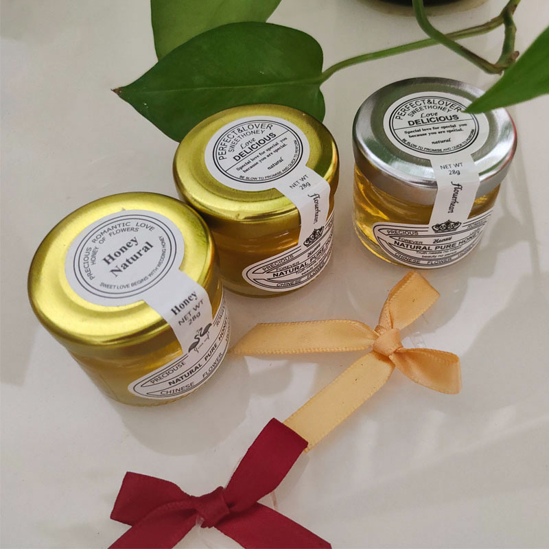 Подарок на день рождения и свадьбу 28г маленькая бутылка с медом в коробке, мед с сотами, подлинный свадебный подарок