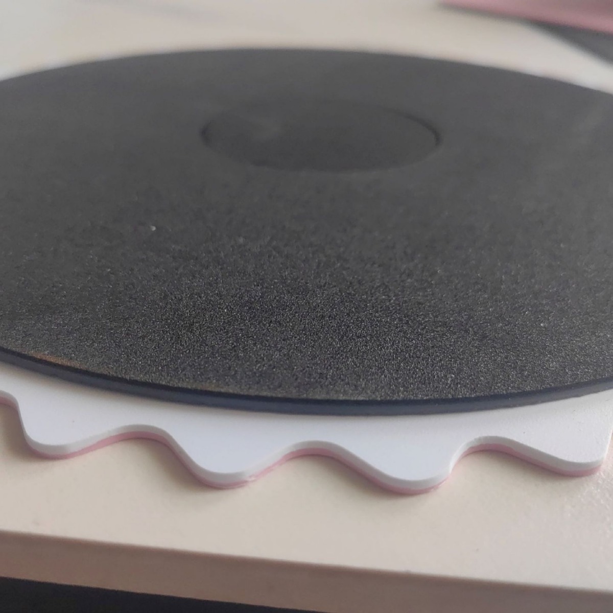 Cross-border New 25cm Rotating Pad Self-healing Cutting Board Can Stop Sliding Waterproof Free Rotating