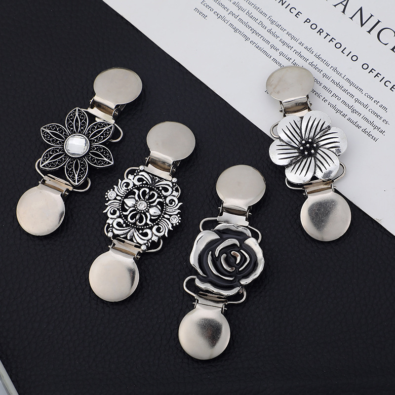 Cross-border for Europe and the United States vintage brooch windbreaker silk towel buckle women's anti-light collar connection buckle sweater clip