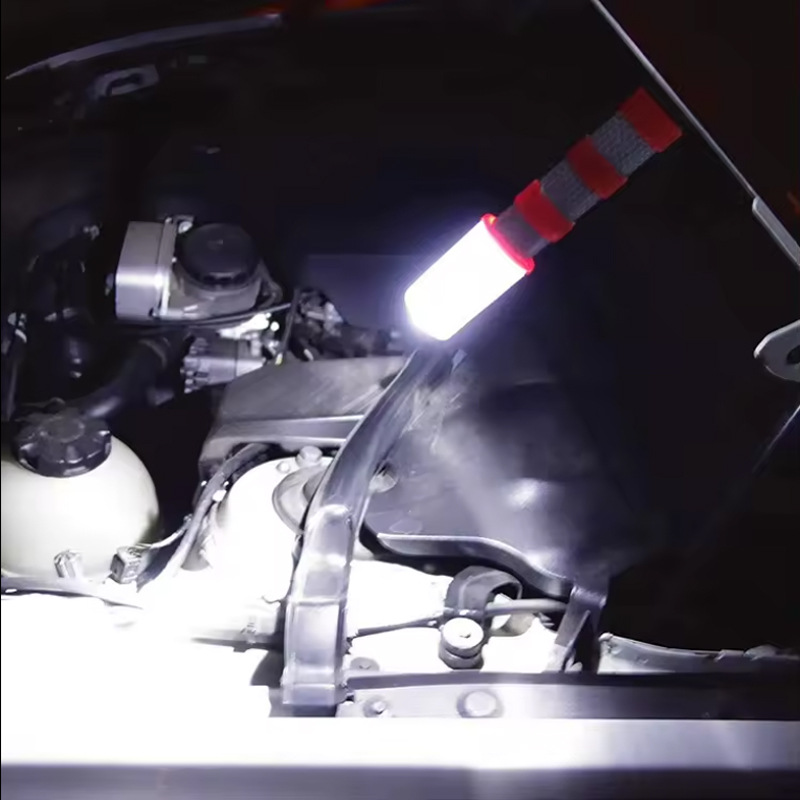 Factory direct plastic traffic evacuation baton charging hand-held warning stick night emergency LED flash stick