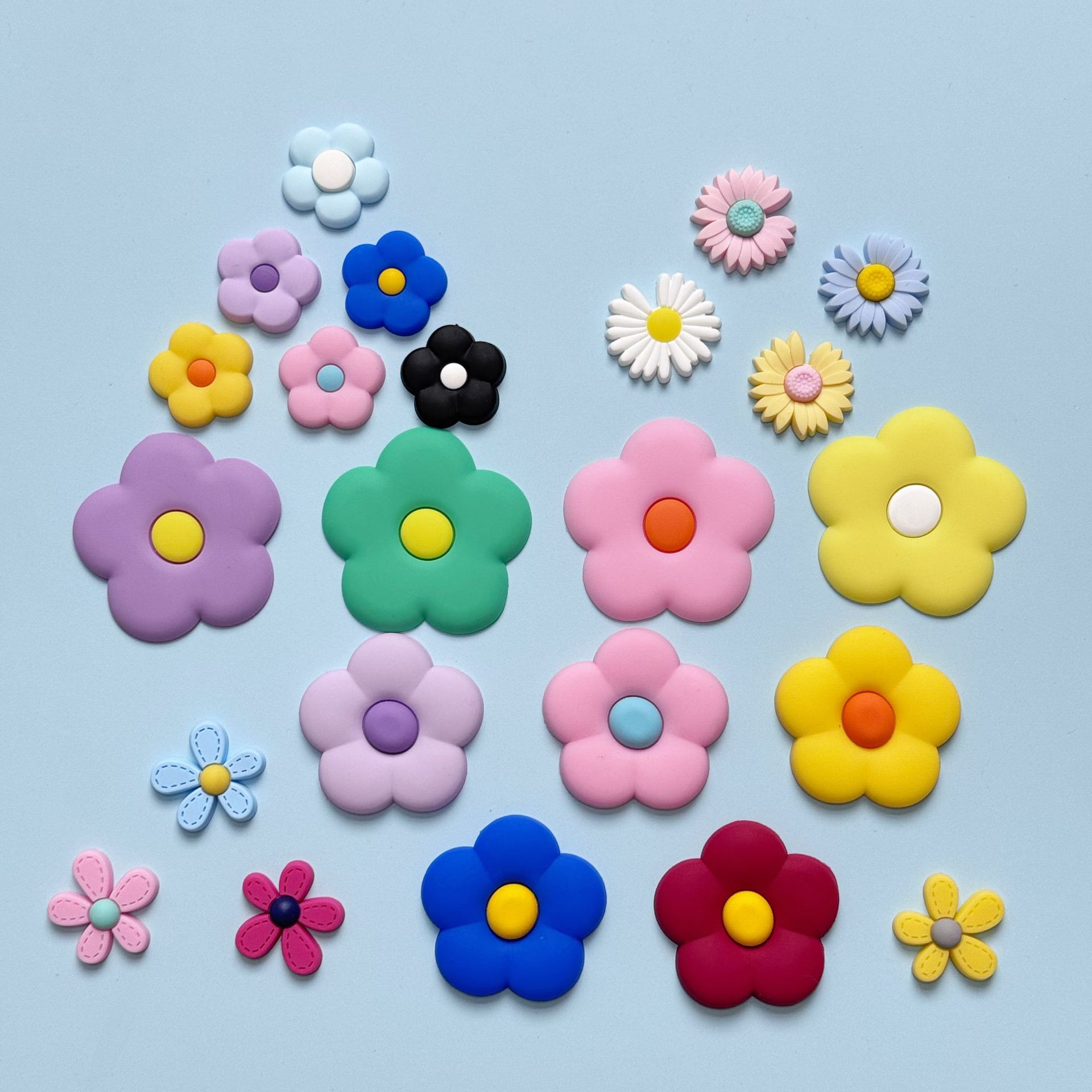 pvc soft rubber mobile phone shell accessories cartoon color flower bag clothes shoes accessories patch DIY handmade accessories