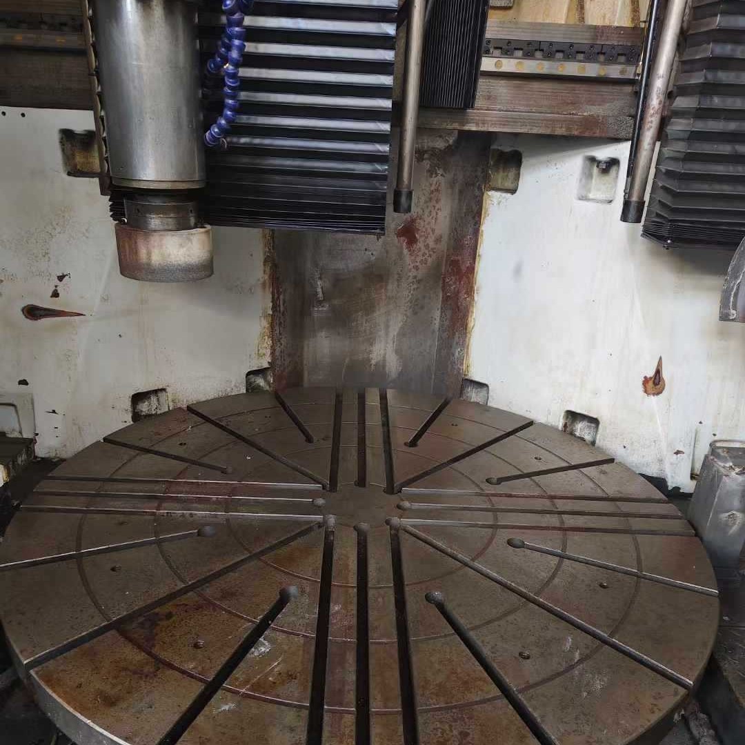 Processing Used Mingxin Mkw28160 Cnc Vertical Grinder with a Grinding Aperture of 1.6m in Stock