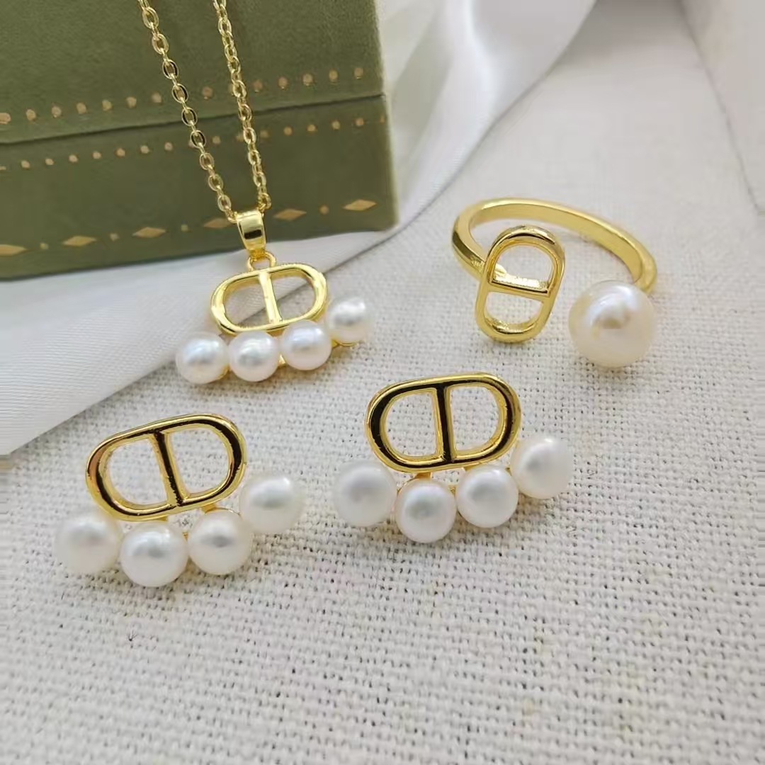 Серьги из серебра S925, элегантные, модные, простые, с подвеской в виде буквы Cd, натуральные жемчужины, изысканный маленький дизайн