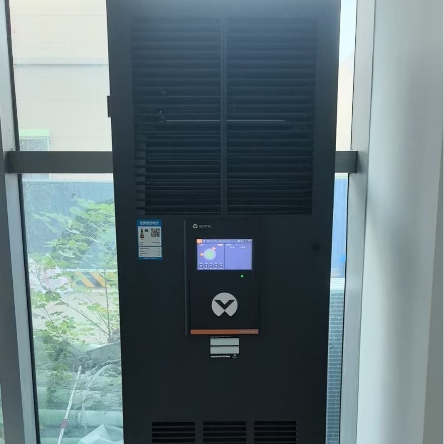 Computer Room Precision Air Conditioner Thermostat Humidity Suitable for Laboratory/Test Room/Precision Electronic Instruments