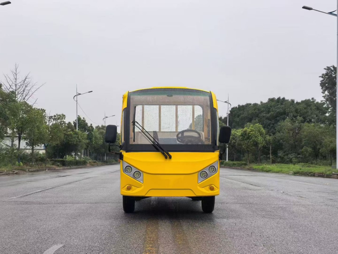 Electric Cargo Truck for Internal Factory Use, Electric Vehicle with a Load Capacity of 1500kg Tons, Pure Electric Truck