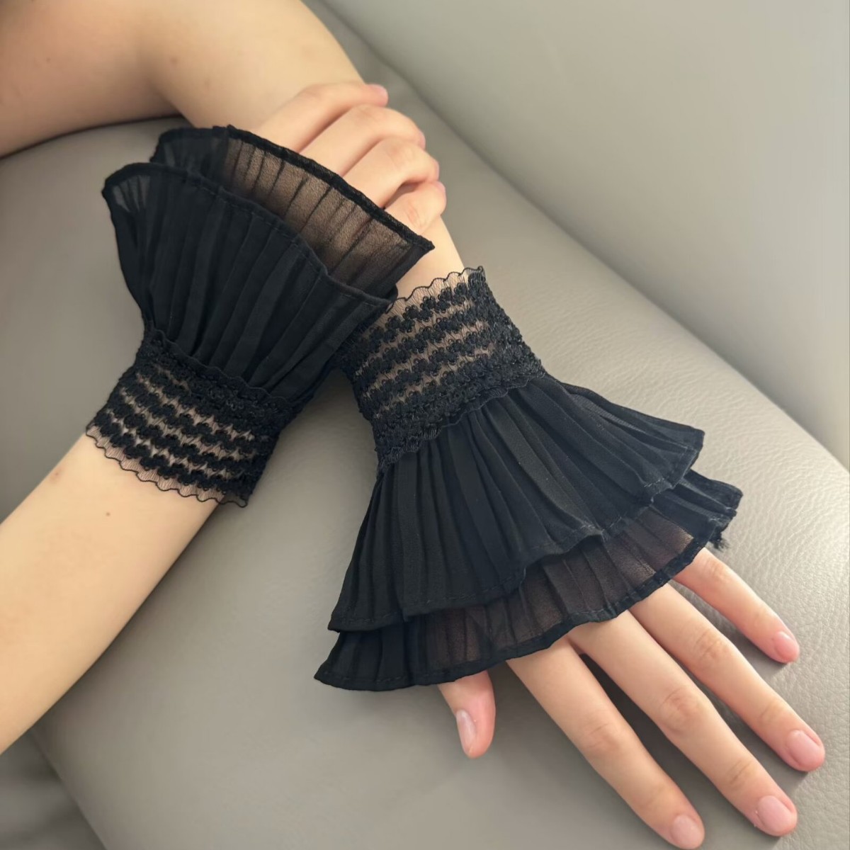 New Mesh Lace Hollow Crochet Fake Sleeves for Women Trendy Bell Cuffs Lace Cross-Border Manufacturer Wholesale