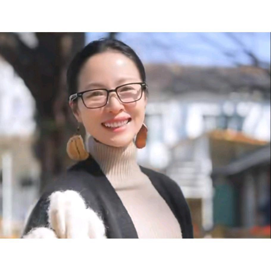 [Jiang Yiyan Same] Серьги из дерева с экзотическими плодами якаранды, преувеличенные серьги в стиле Дали Цаншань