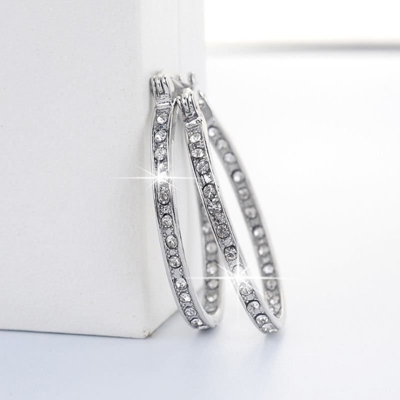 Cross-border selling Korean version of simple round diamond temperament shine high design ear buckle earrings manufacturers wholesale