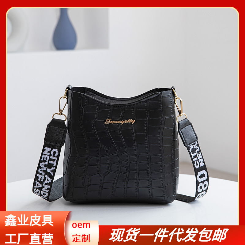 Женские кросс-бодийные сумки с новым крокодиловым узором, персонализированная сумка-бакет, простая сумка на плечо, оптовая продажа женских сумок