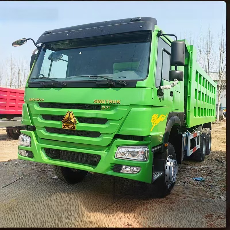 Экспортный самосвал Howo с задними восьмиколесными самосвалами для горнодобывающей техники в наличии