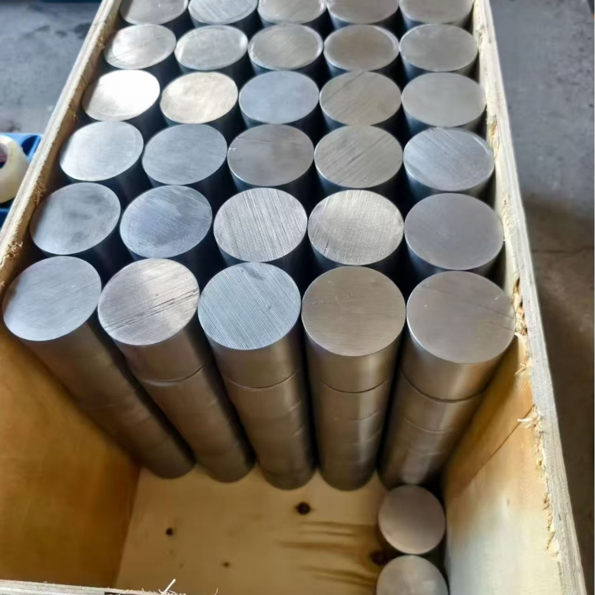 Tc4 Titanium Rod, Ta1 Titanium Rod, Zhuo Teng Sheng Provides Ready Stock, Titanium Alloy Rod with Double Fixed Length Cutting, Complete Specifications