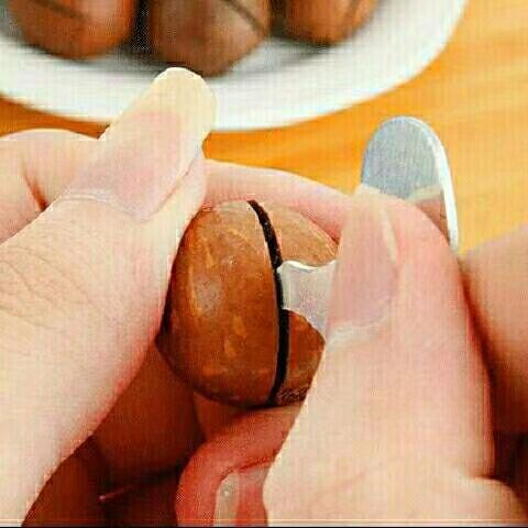 Factory Customized Stainless Steel Thickeneded and Hardened Can Be Made into Logo Macadamia Nut Opening Iron Piece Opener Fruit Opener
