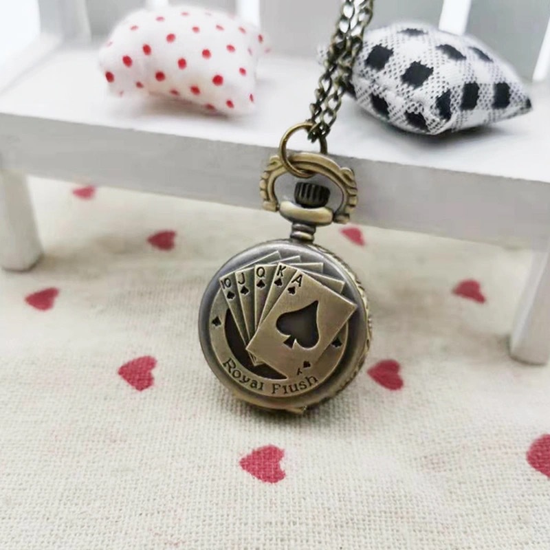 Creative Retro Flip Pocket Watch, Personalized Three-Dimensional Carved Old-Fashioned Necklace Watch, Commemorative Quartz Watch Gift for Male and Female Students