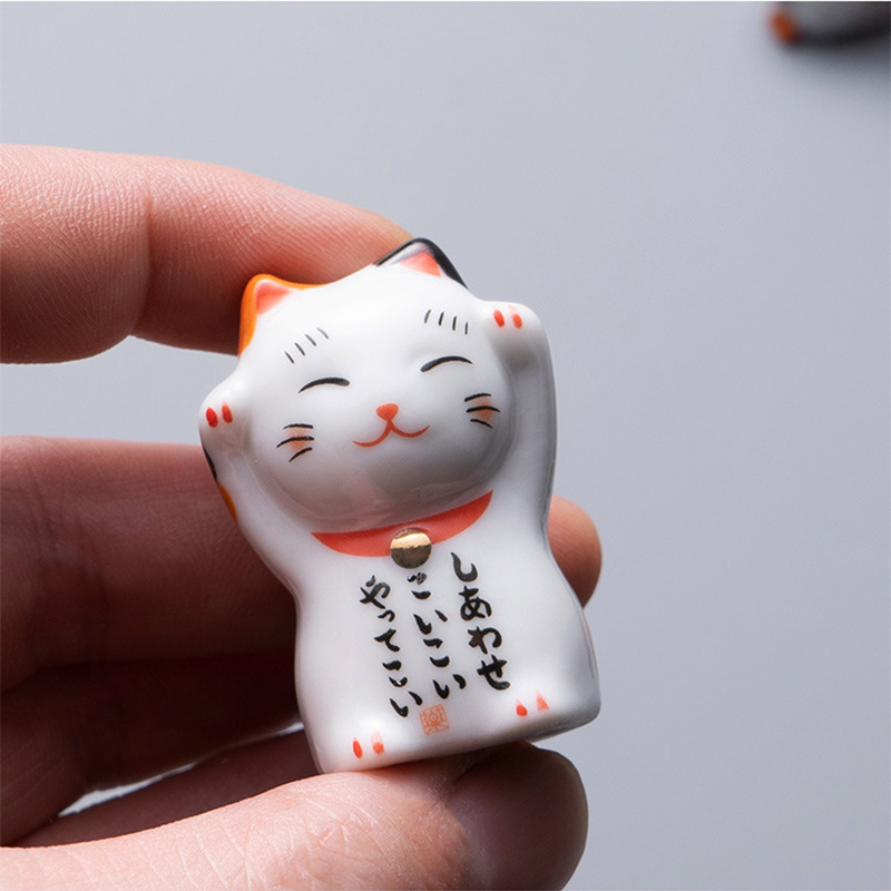 Mingxin Cartoon Cute Lucky Cat Japanese Chopstick Holder Ceramic Chopstick Holder Household Tableware Chopstick Pillow Pen Holder Desktop Small Ornaments