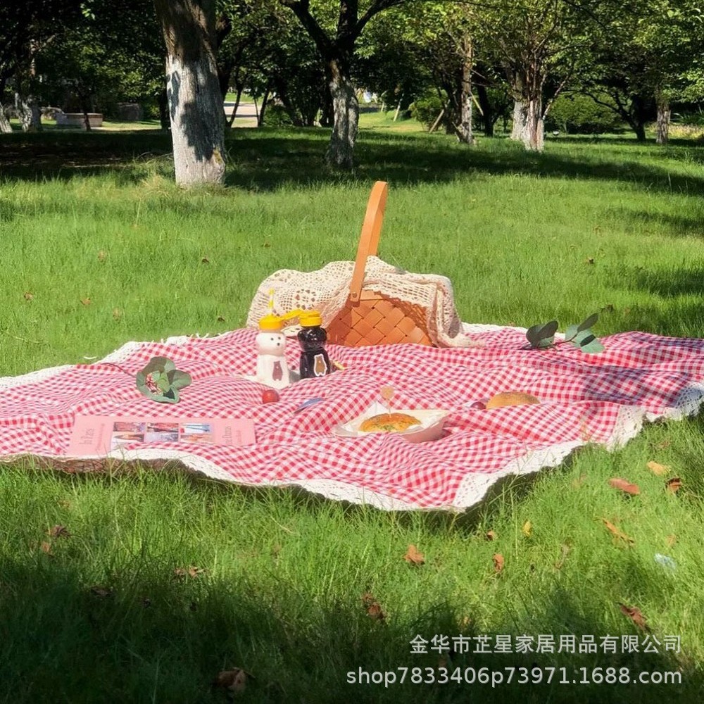 Picnic Mat Outdoor Tablecloth Camping Mat Moisture-proof Fabric Mat Anti-thickening Picnic Mat Household Portable Picnic Cloth