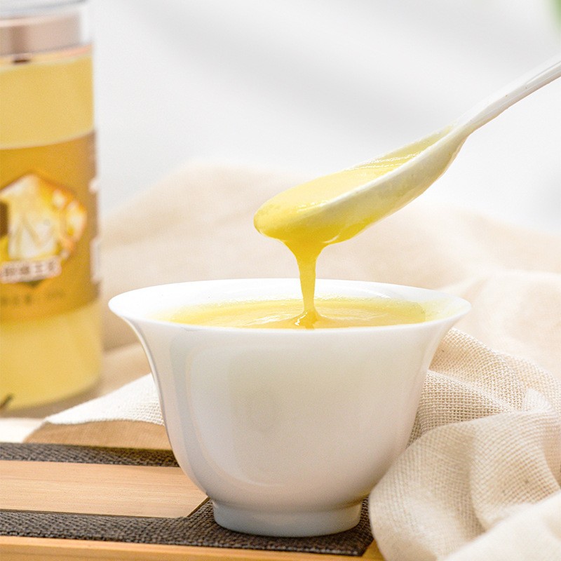 Yunnan Royal Jelly Fresh First Batch Royal Jelly Bee Bottle 250g Royal Jelly Plateau High Oryzanol Pure Natural Honey Source