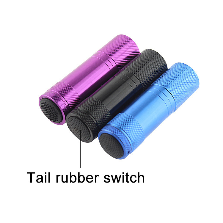 Customized New Aluminum Alloy Mini Flashlight No. 7 Battery Portable Home Camping Style Mini Flashlight Processing