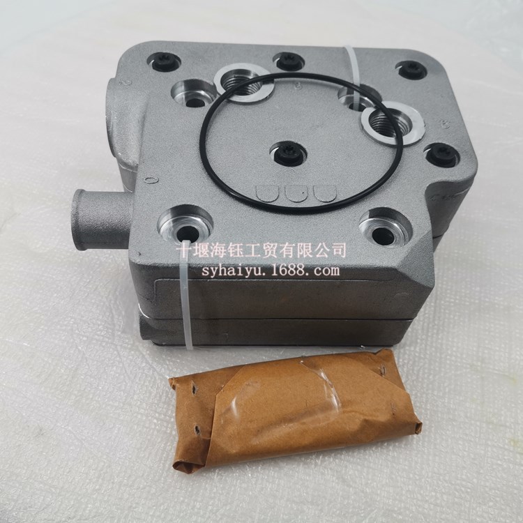 In stock Dongfeng Cummins ISLe ISDe air compressor air pump cylinder head 4933782 5301094 5286677