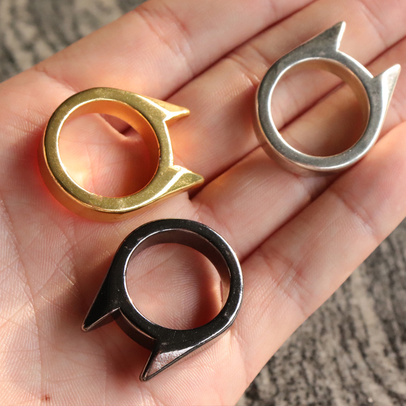 Anti-body cat ear single finger buckle ring window breaker women's anti-wolf men's outdoor products factory direct sales