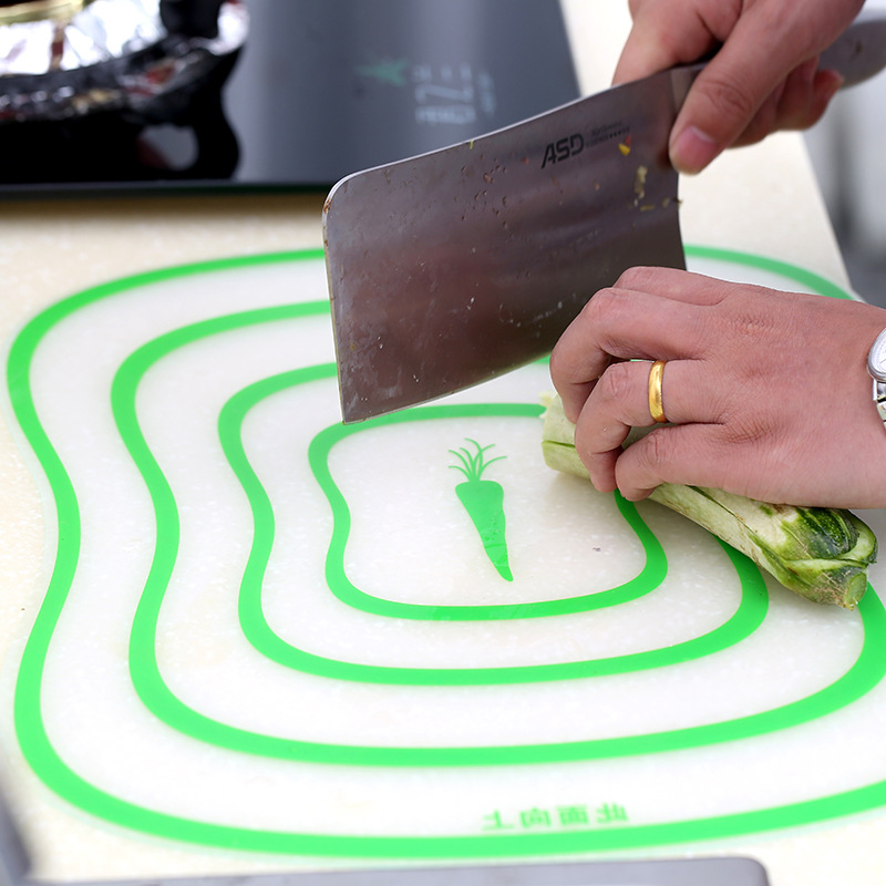 Sushi Cutting Board Kitchen Fruit Cutting Mat Plastic Bendable Chopping Board Household Cutting Board Soft Classification Chopping Board Outdoor