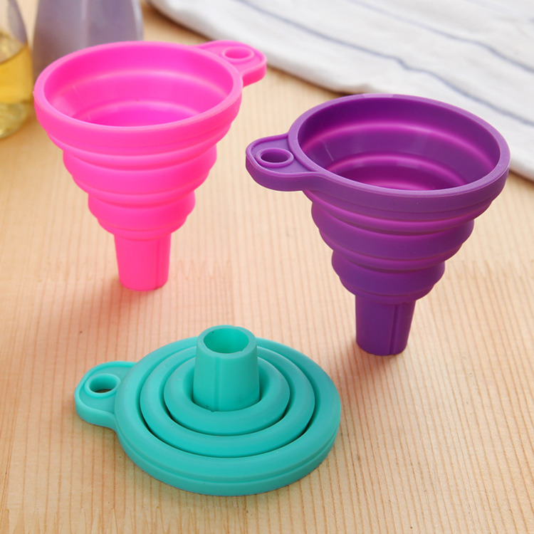 Household Foldable Telescopic Funnel Kitchen Split Oil Leakage Candy Color High Temperature Resistant Long Neck Funnel