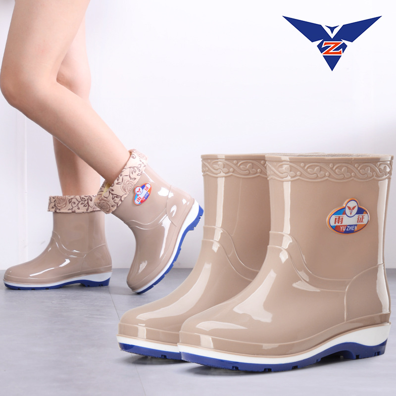 Rain Boots Rain Boots Rubber Boots Labor Safety Shoes Women's Kitchen Car Wash Middle Tube Low Heel Shoes Adult Outdoor Thickened Solid Color Spring and Autumn