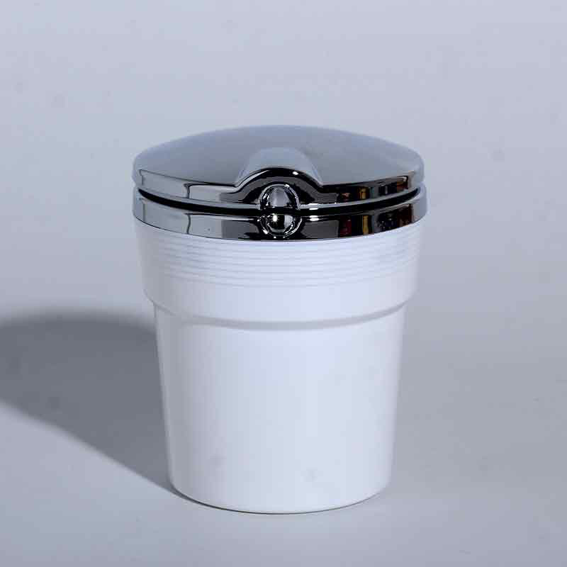 Auto supplies wholesale car ashtray with LED lights car ashtray factory direct supply