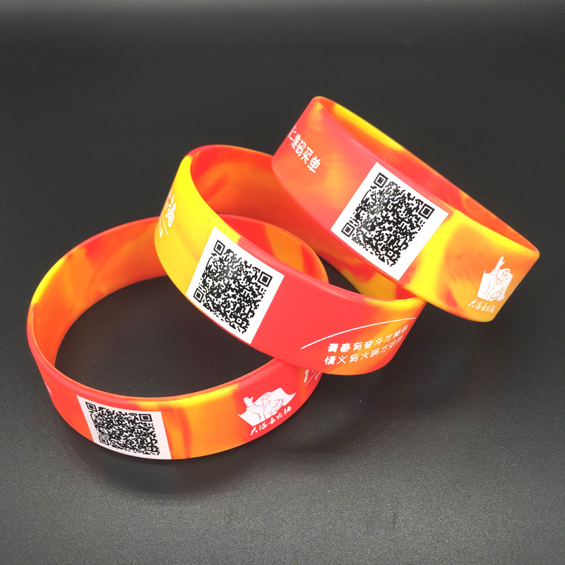 Factory direct bracelet printing lettering fashion luminous personality hand ring design logo multi-color silicone bracelet