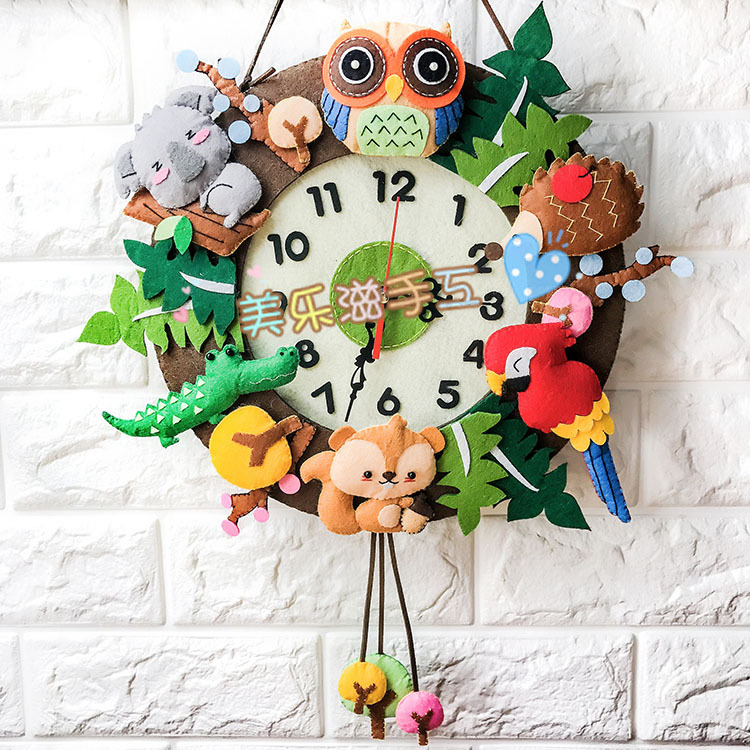 diy cartoon animal wall clock Fun Forest wall clock to pass the time gift handmade hanging ornaments non-woven material bag