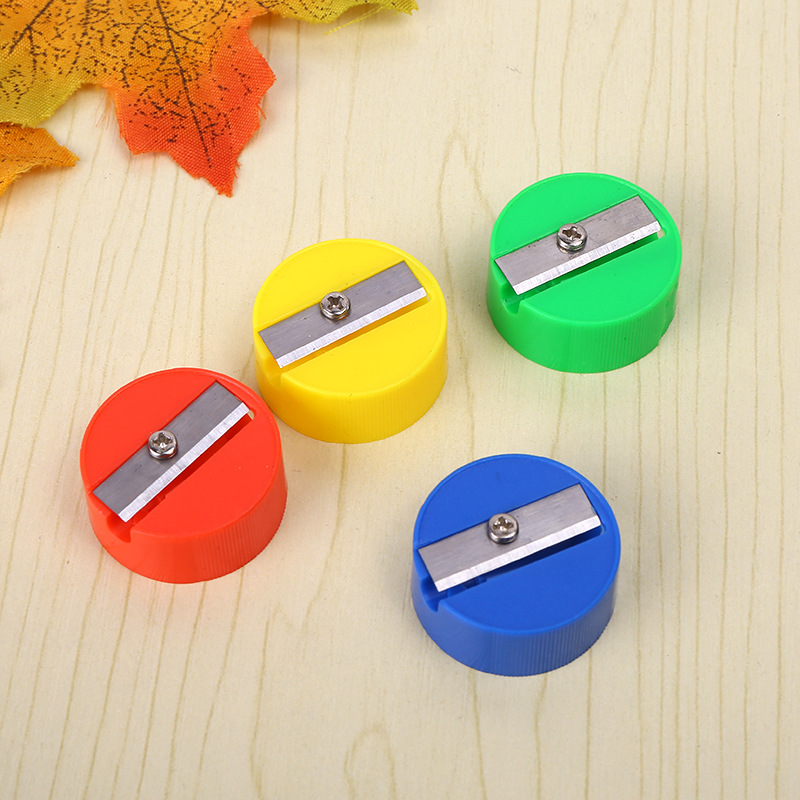 Factory Direct Supply Round Mini Pencil Sharpener, Compact Pencil Sharpener, Simple and Practical Pencil Sharpener, Children's Pencil Sharpener Gift