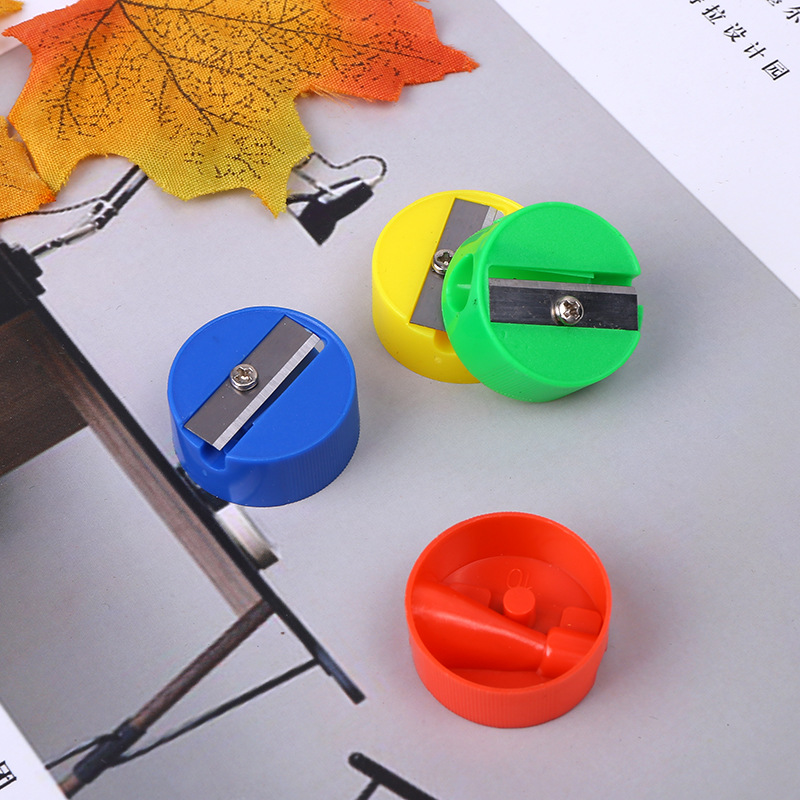 Factory Direct Supply Round Mini Pencil Sharpener, Compact Pencil Sharpener, Simple and Practical Pencil Sharpener, Children's Pencil Sharpener Gift