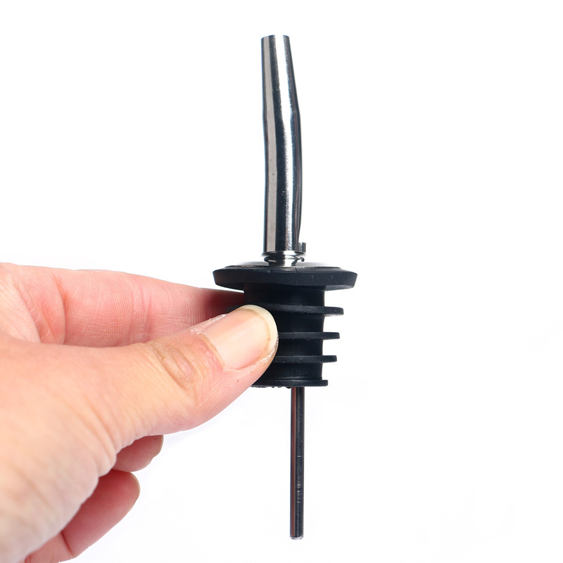 Stainless Steel Wine Flap with Black Wine Plug Small Black Cap Wine Pour with Cap Pour Wine Flap Wine Bottle Plug Wine Smelter