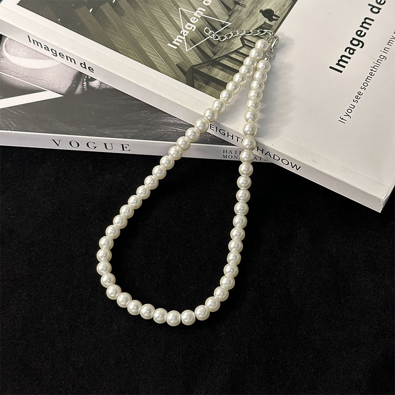 Amazon hot sale white 8mm imitation pearl necklace girl pearl bracelet stud earrings jewelry three-piece suit