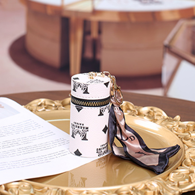 Popular Keychain Pendant, Presbyopic Internet Celebrity Pendant, Fashionable Lipstick Bag, Creative Fashionable Portable Internet Celebrity Versatile Delivery