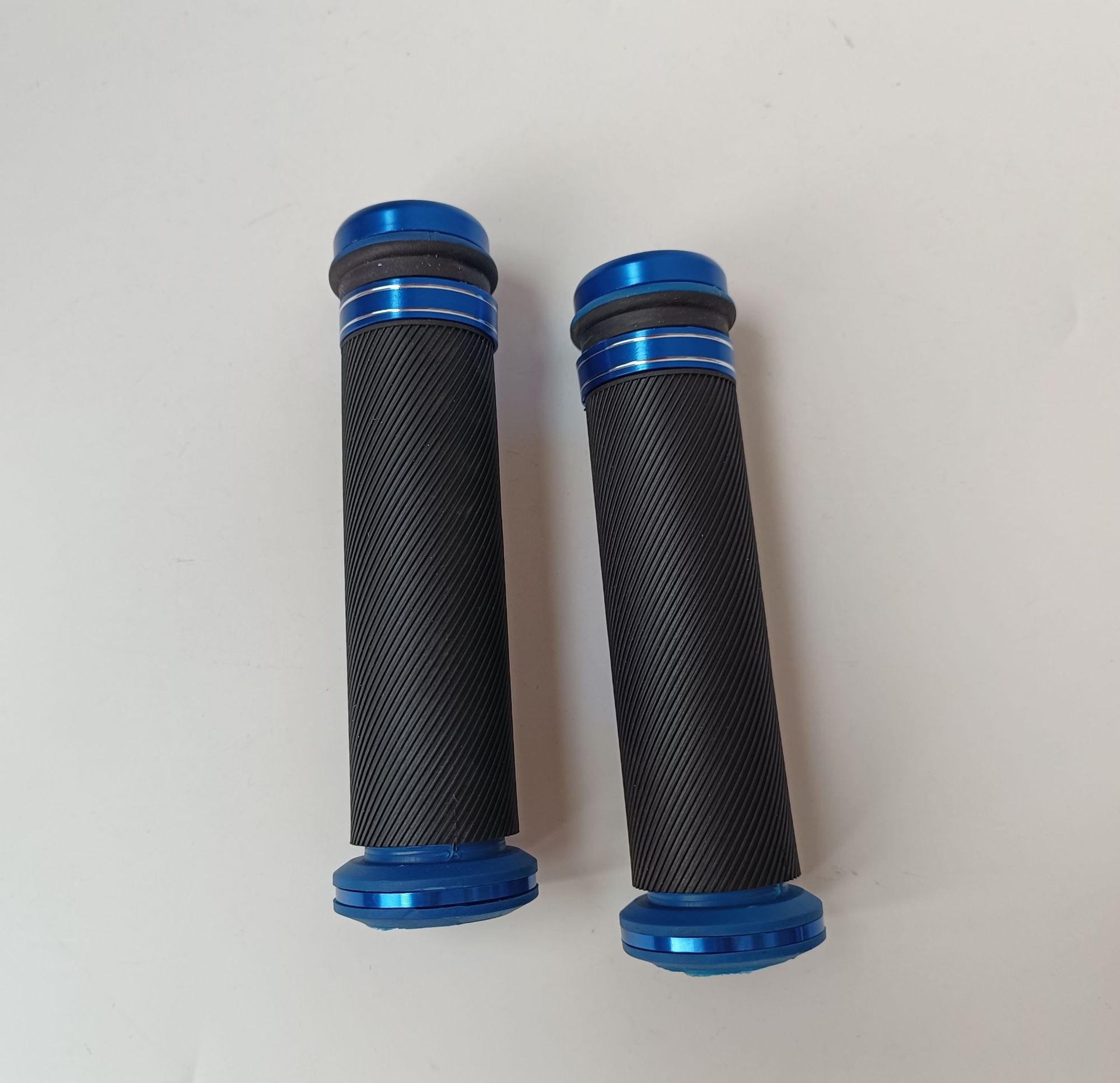 Factory Direct supply off-road motorcycle modification handle rubber electric car handle cover CNC aluminum alloy handle universal parts