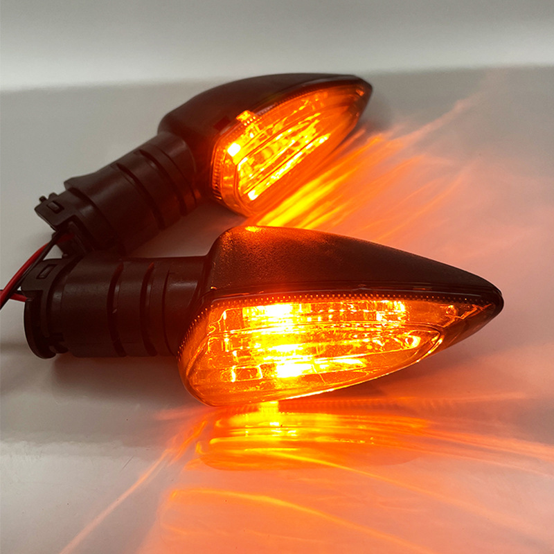 Factory Direct Sales Suitable for Yamaha Motorcycle Nvx155Y 15Zr135Lc Aerox155 12V Turn Signal