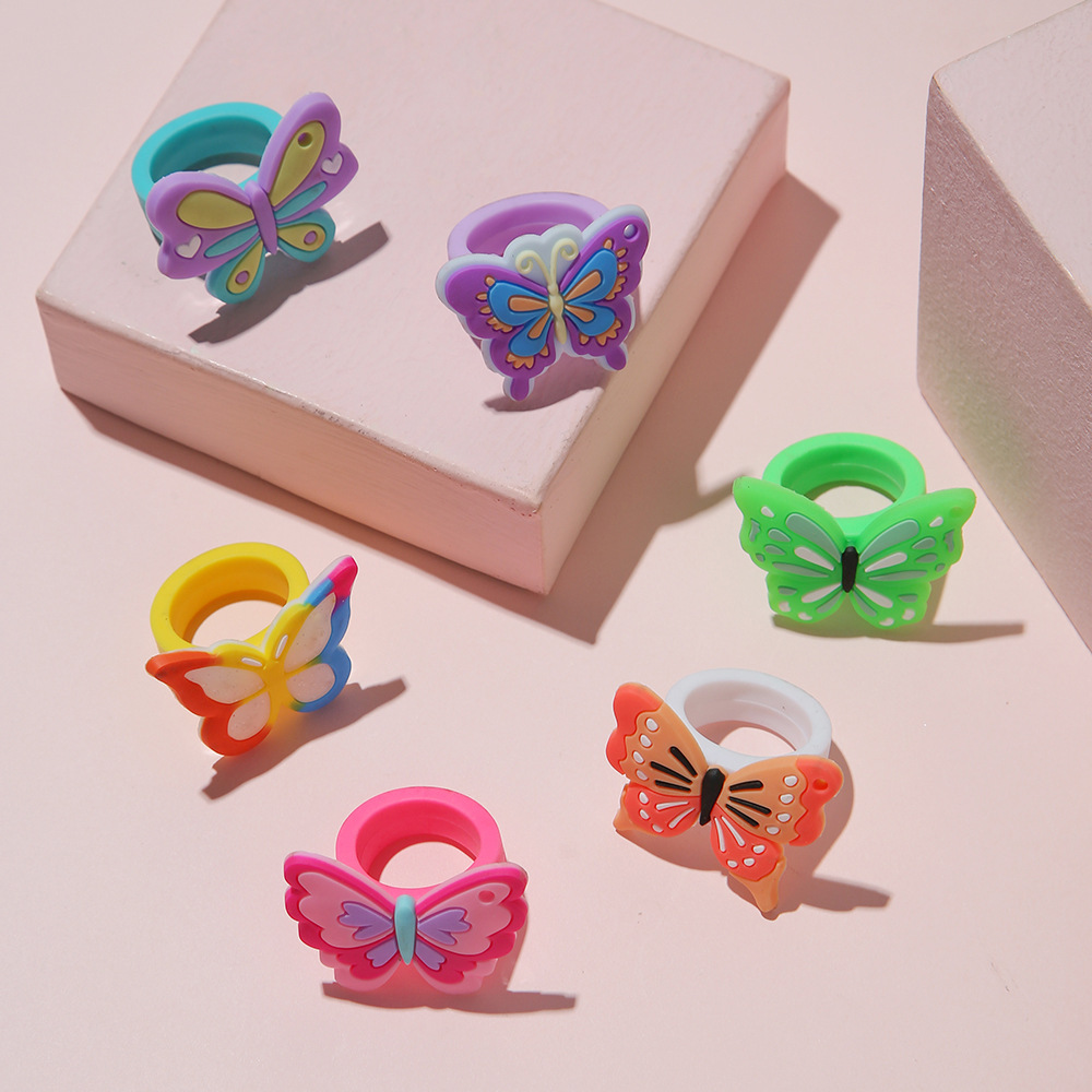 Cross-border butterfly ring candy-colored insect children's ring cartoon PVC soft rubber children's toys small gifts wholesale