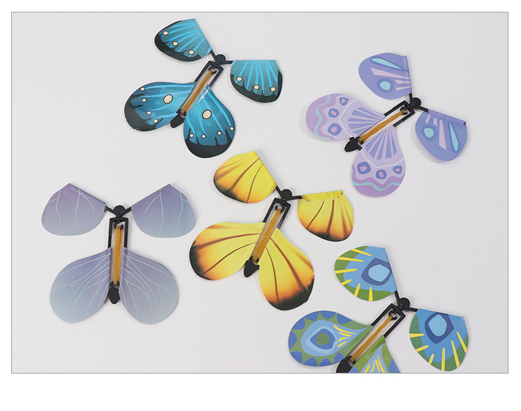 Flying little butterfly pupates into butterfly free butterfly new strange children magic props toy manufacturers