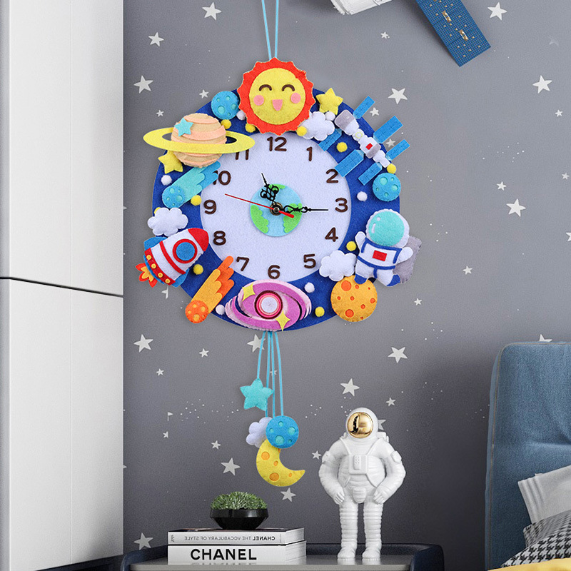 diy cartoon animal wall clock Fun Forest wall clock to pass the time gift handmade hanging ornaments non-woven material bag