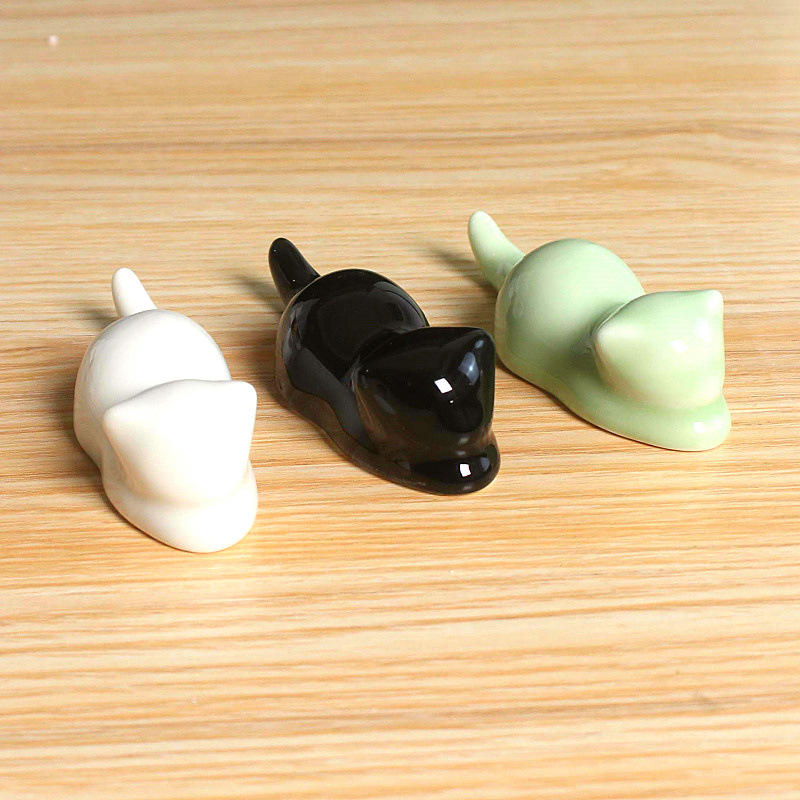 Ceramic Cat Brush Holder, Cute Cat Pen Mountain Pen Hanging Pen Holder, Four Treasures of the Study Supplies 1362