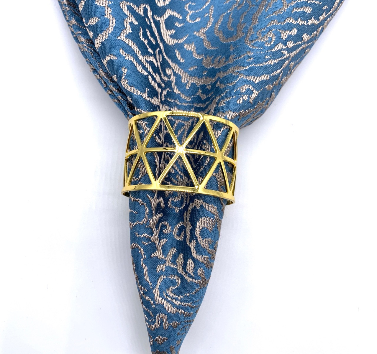 Factory direct dinner party holiday party table decoration hollow triangle napkin buckle napkin ring napkin ring