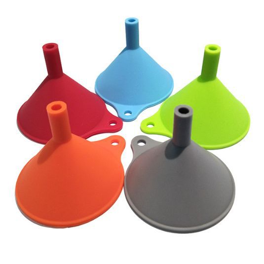 Food grade silicone funnel portable telescopic foldable liquid leakage oil and wine leakage 11g 14g multi-caliber funnel